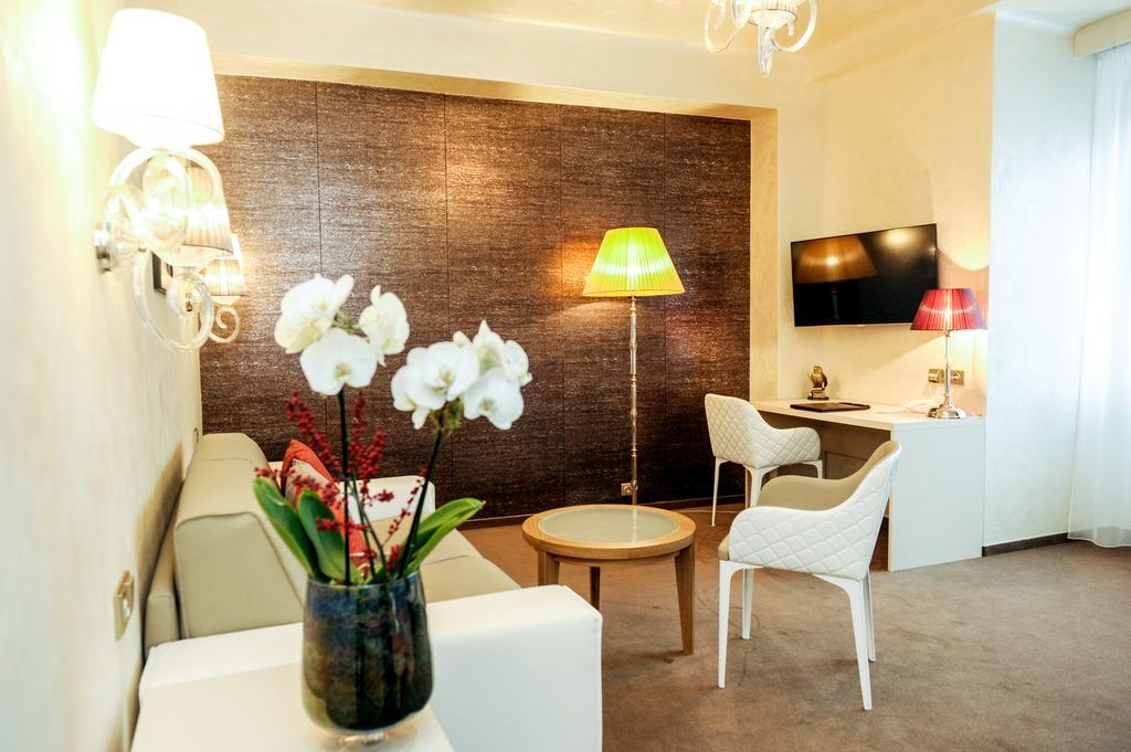 Myo Mysterius 4* Praha